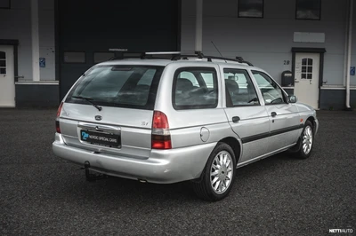 Ford Escort 1,6i Classic STW 2000, kuva 2/19