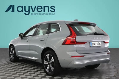 Volvo XC60 2023, photo 5/10