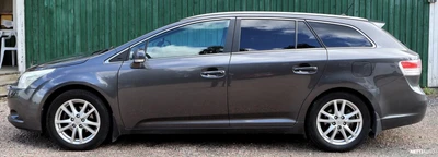 Toyota Avensis 2012, photo 2/16