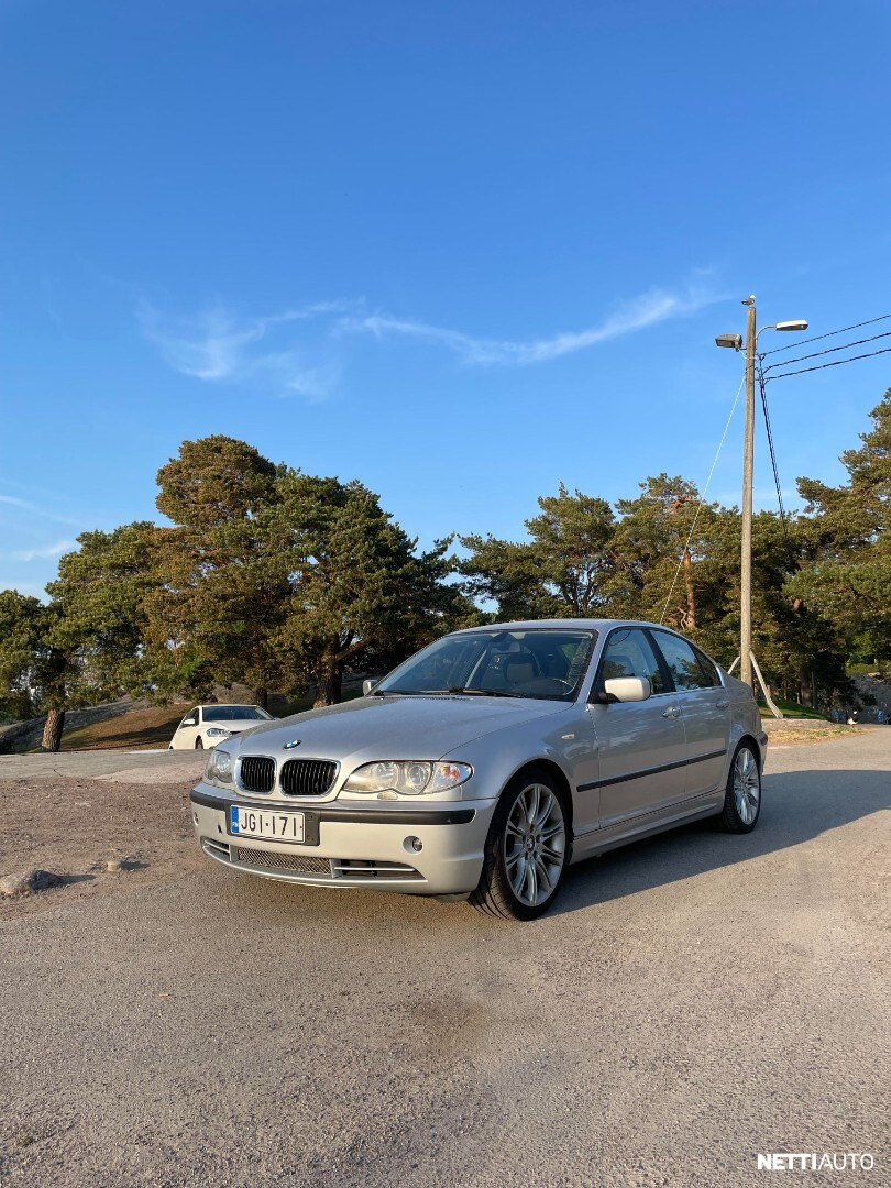 BMW 330