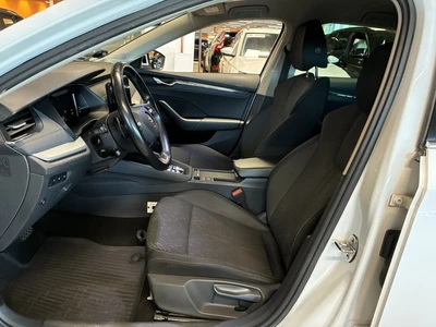 Skoda Octavia 2021, photo 7/10