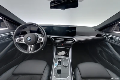 BMW i4 M50 2023, photo 7/25