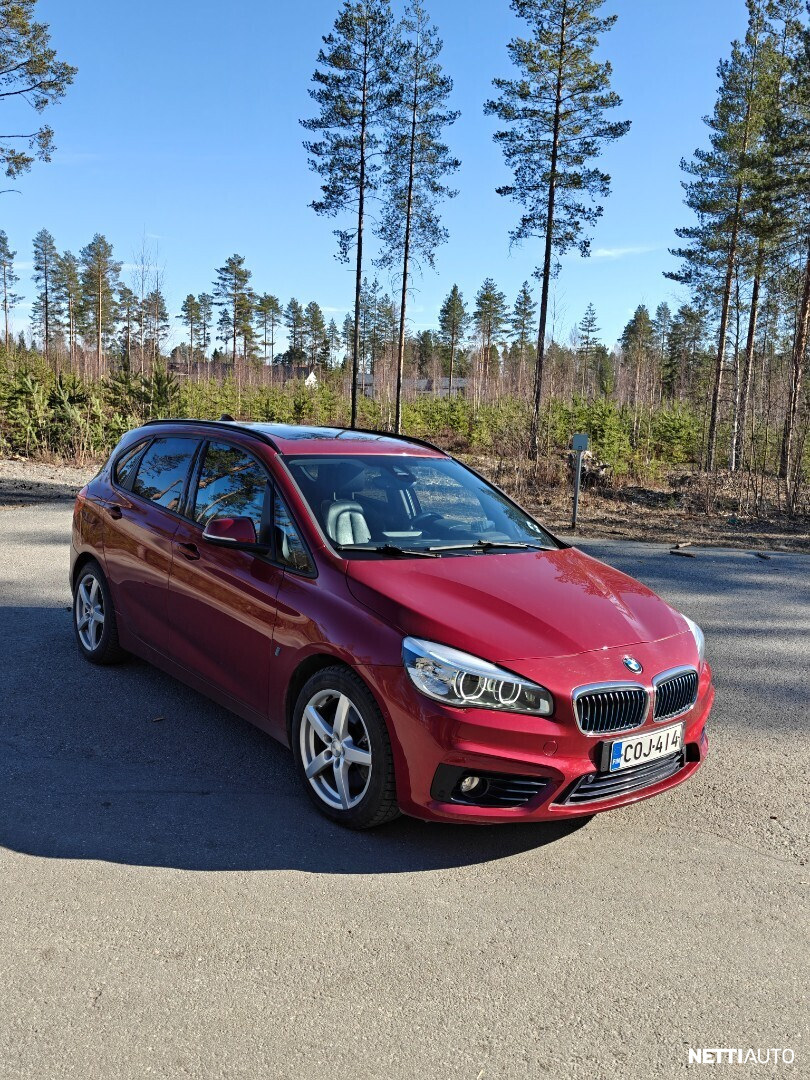 BMW 225