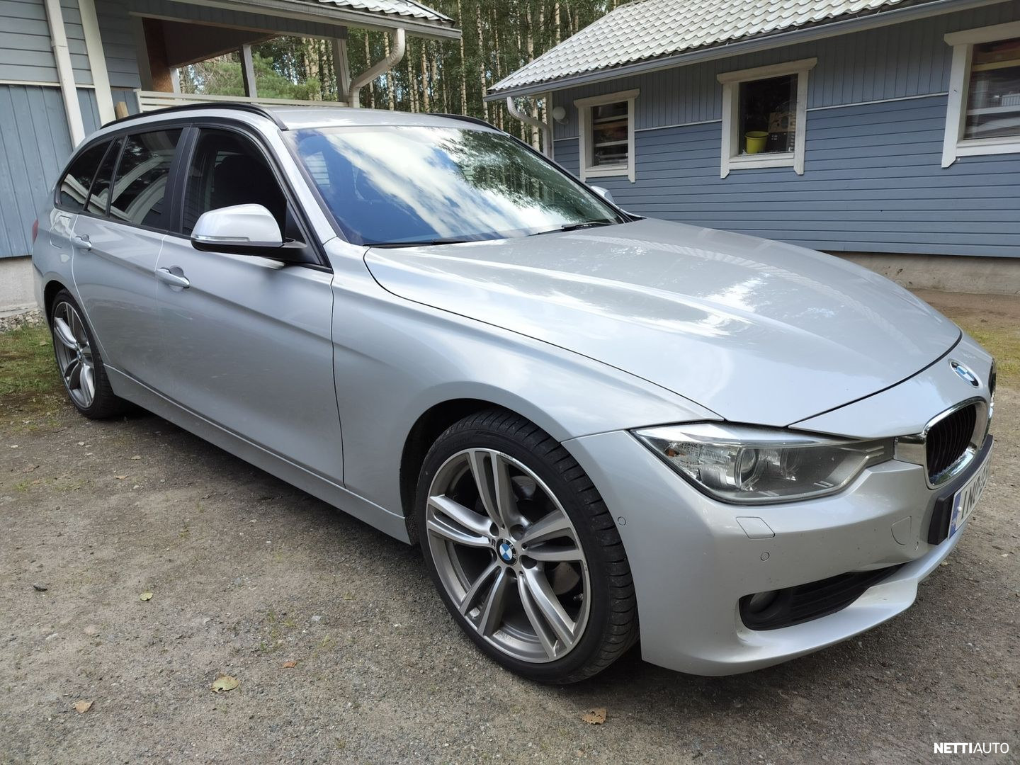 BMW 320