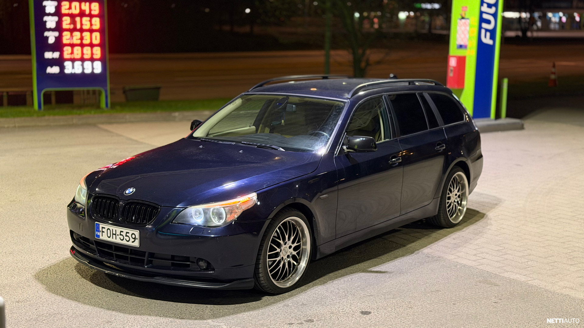 BMW 525