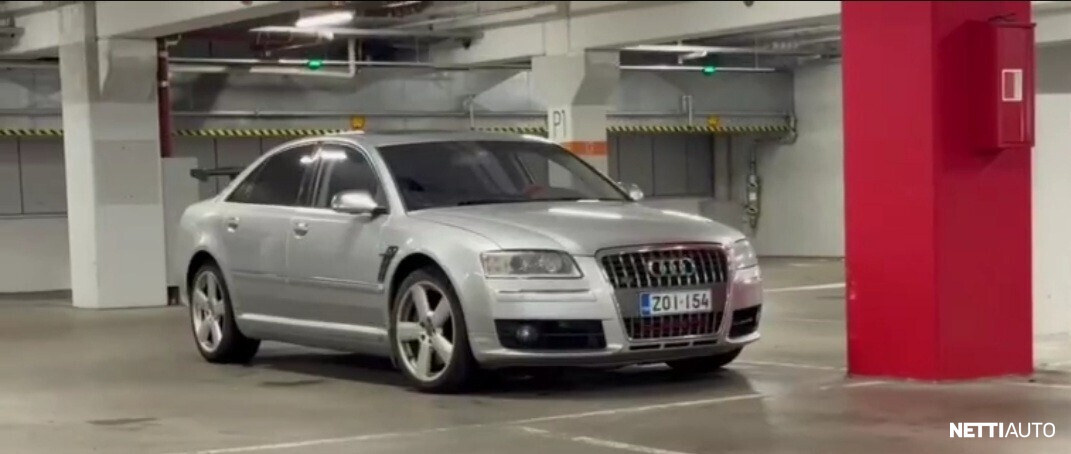Audi S8