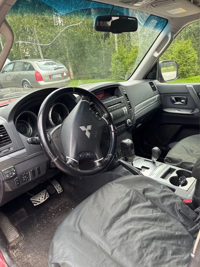 Mitsubishi Pajero 2007, kuva 7/9