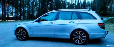 Mercedes-Benz C 220CDI Elegance 2008, kuva 2/10