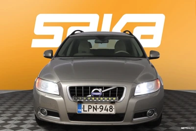 Volvo V70 D3 Momentum aut 2011, kuva 2/10