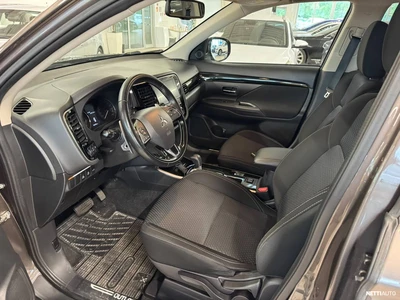 Mitsubishi Outlander 2019, kuva 7/8