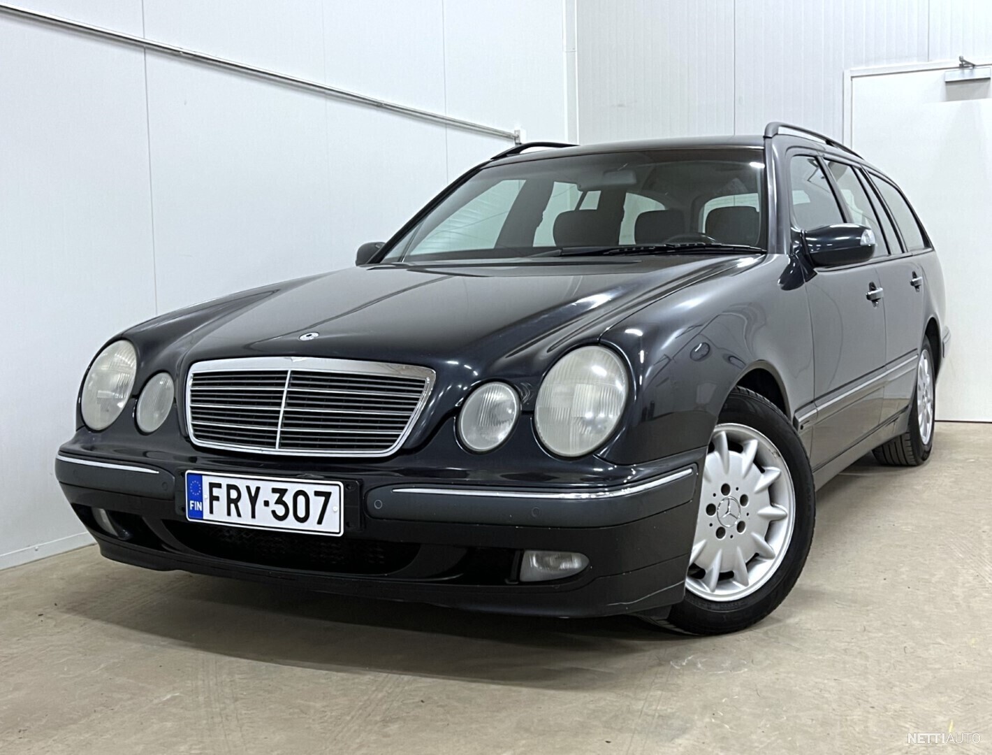 Mercedes-Benz E