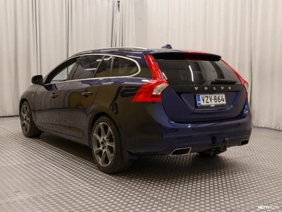 Volvo V60 D4 AWD Ocean Race 2015, photo 5/53