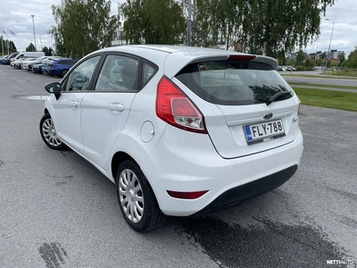 Ford Fiesta 2016, photo 4/17