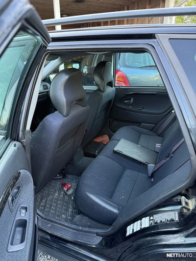 Volvo V40 2001, kuva 3/7