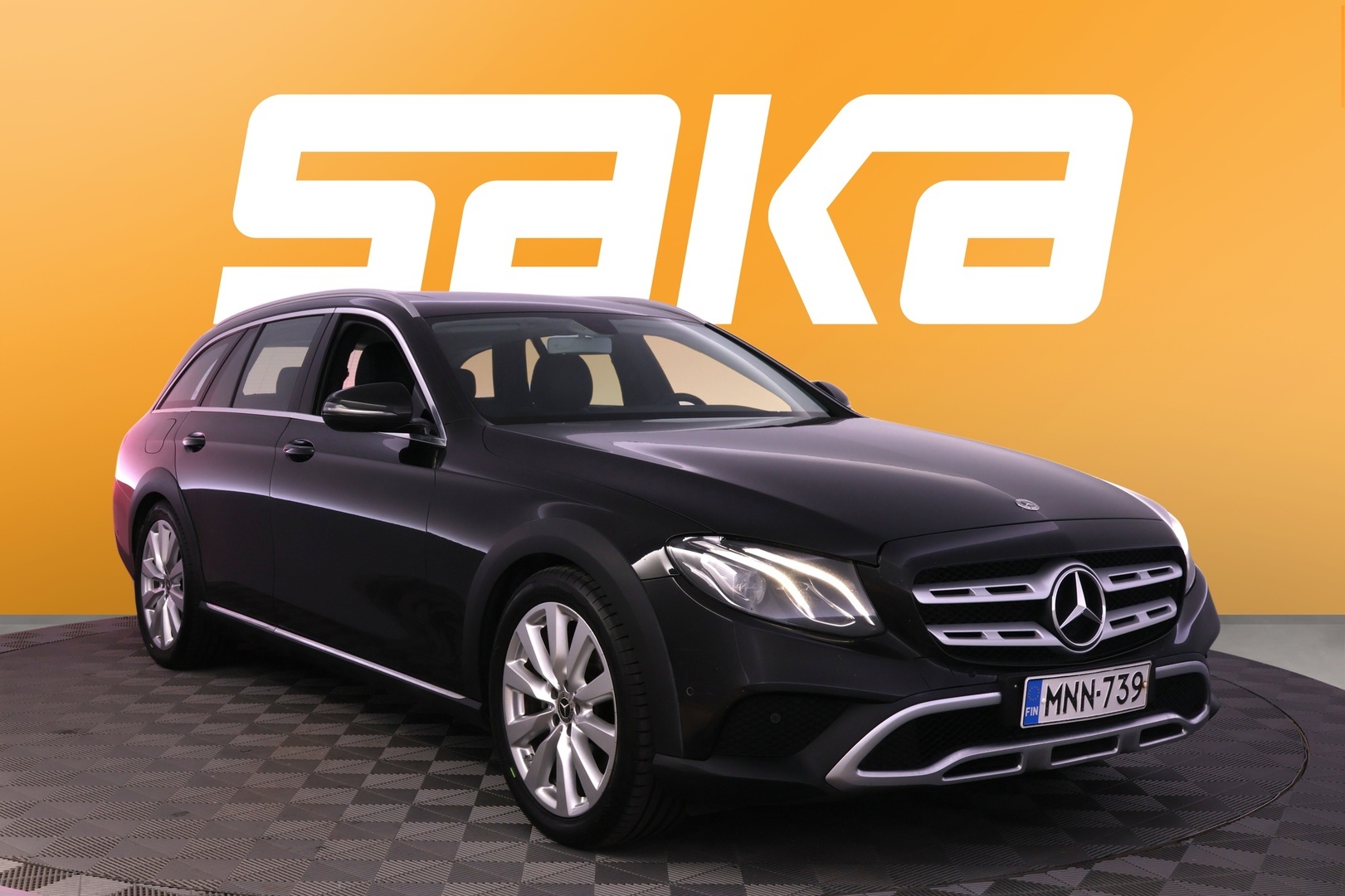 Mercedes-Benz E