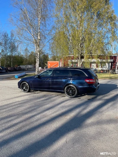 Mercedes-Benz E 2009, photo 3/11