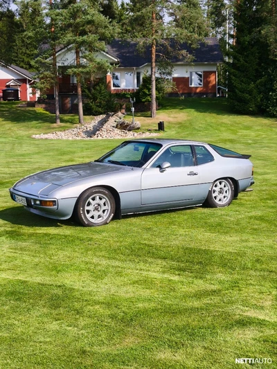 Porsche 924 1977, kuva 4/10