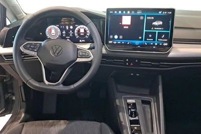 Volkswagen Golf 2026, photo 7/15