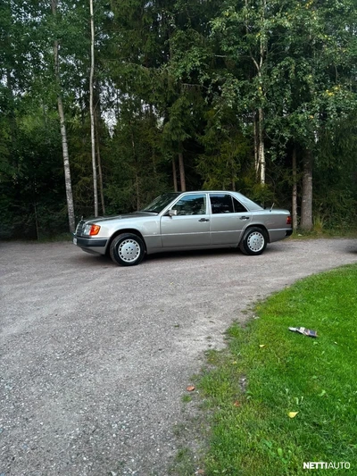 Mercedes-Benz 230 1990, kuva 1/11