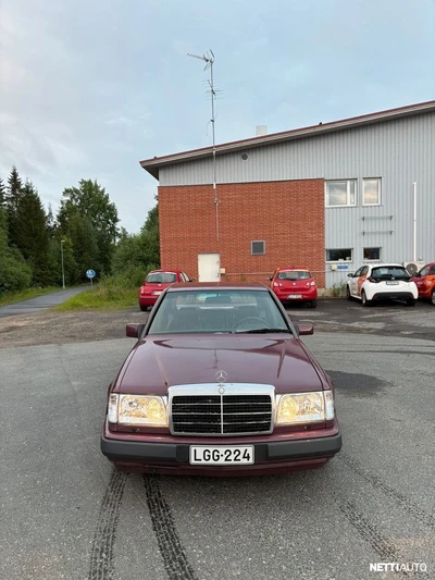 Mercedes-Benz 300 1986, photo 6/21