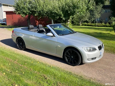 BMW 320 Cabriolet 2007, photo 1/10