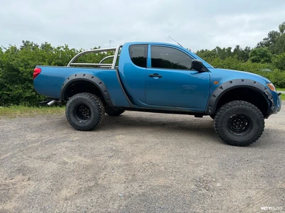 Mitsubishi L200 Club Cab 2007, kuva 7/10
