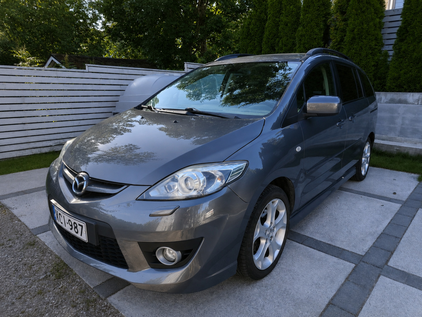 Mazda 5