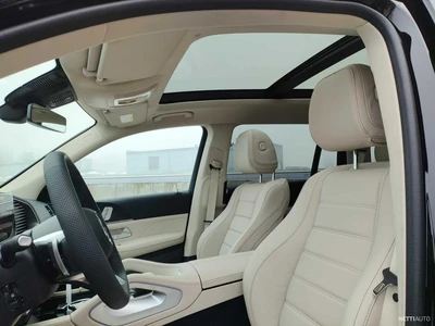 Mercedes-Benz GLS 2025, photo 2/9