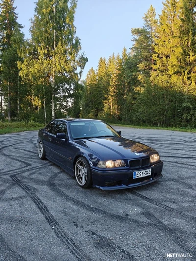 BMW 320 1995, photo 7/9