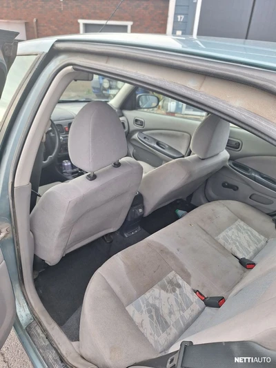Nissan Almera 2002, photo 6/8
