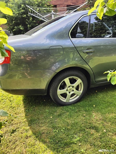 Volkswagen Jetta 2006, kuva 6/16