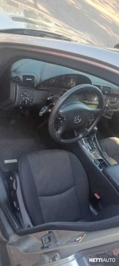 Mercedes-Benz C 220 2004, photo 2/10