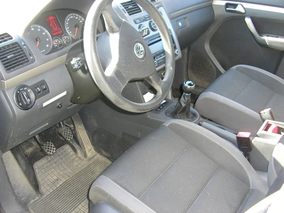 Volkswagen Touran Touran 2010, kuva 7/23