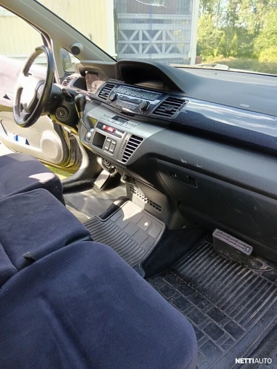 Honda FR-V 6paikkainen 2008, photo 5/12