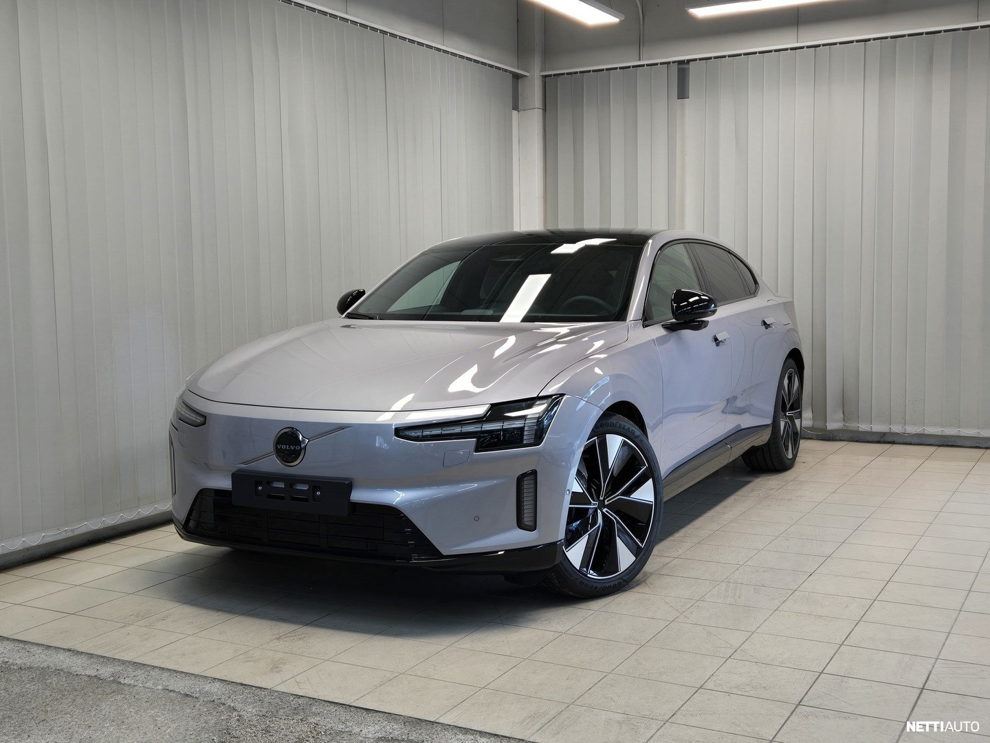 Volvo ES90