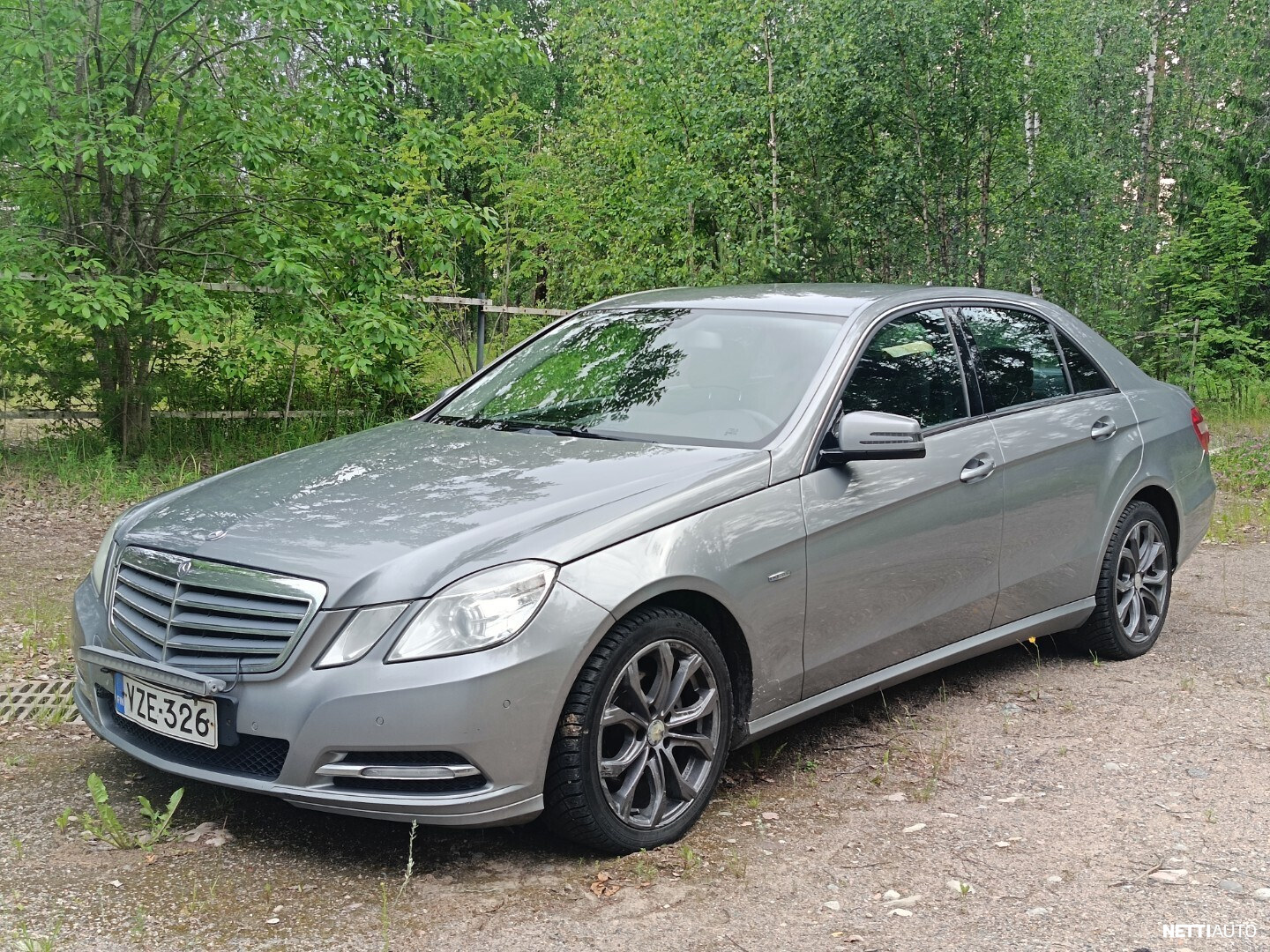 Mercedes-Benz E