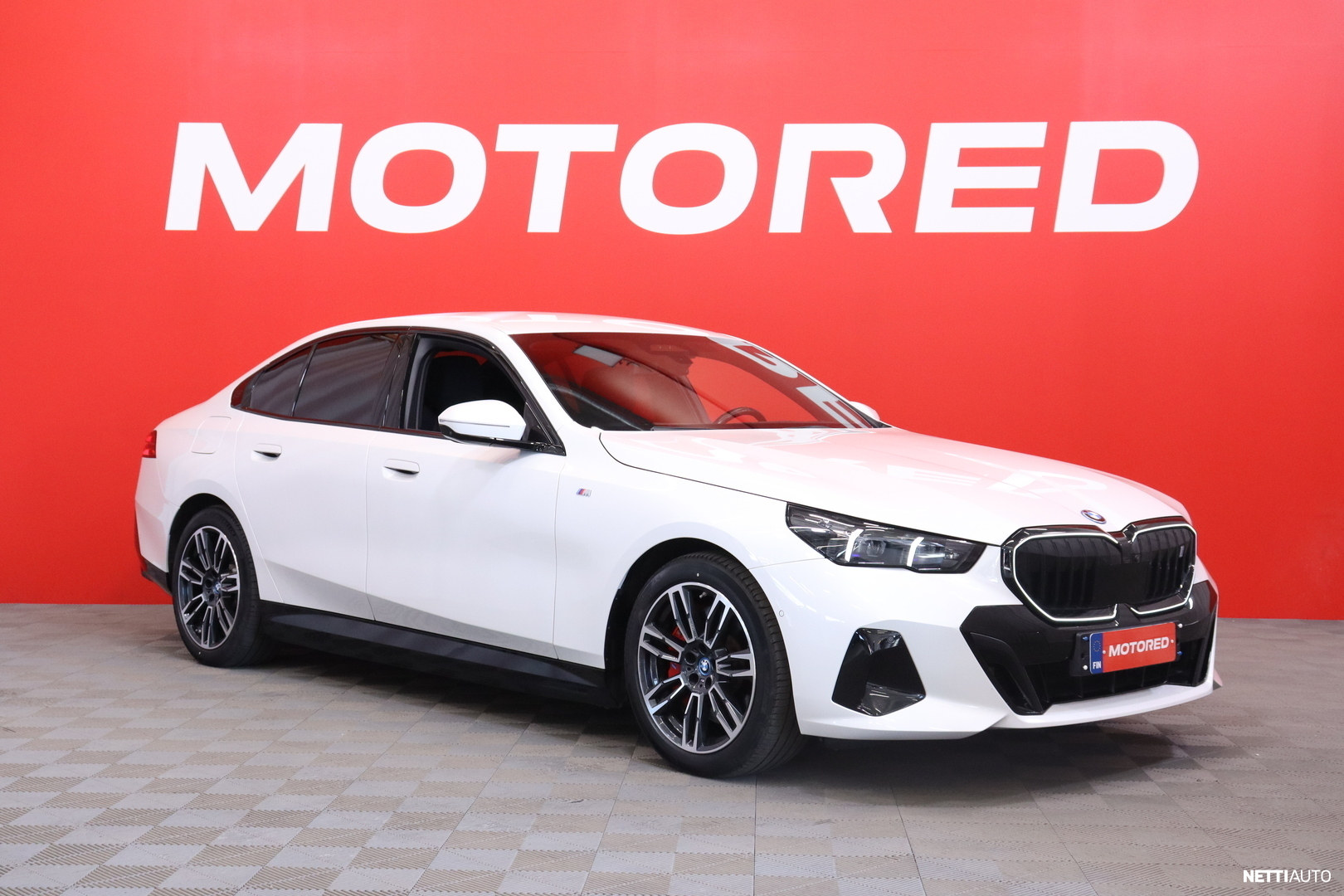 BMW i5
