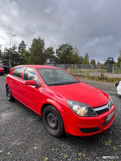 Opel Astra 4 D ASTRA HATCHBACK 1.4 2005, kuva 1/2