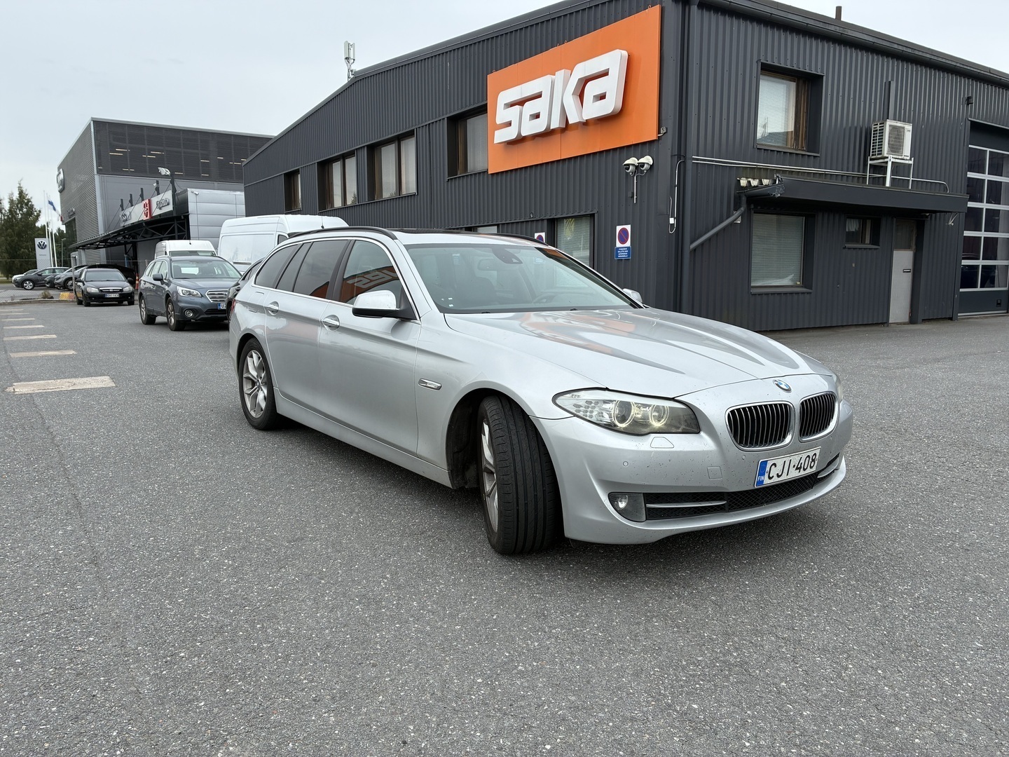BMW 525