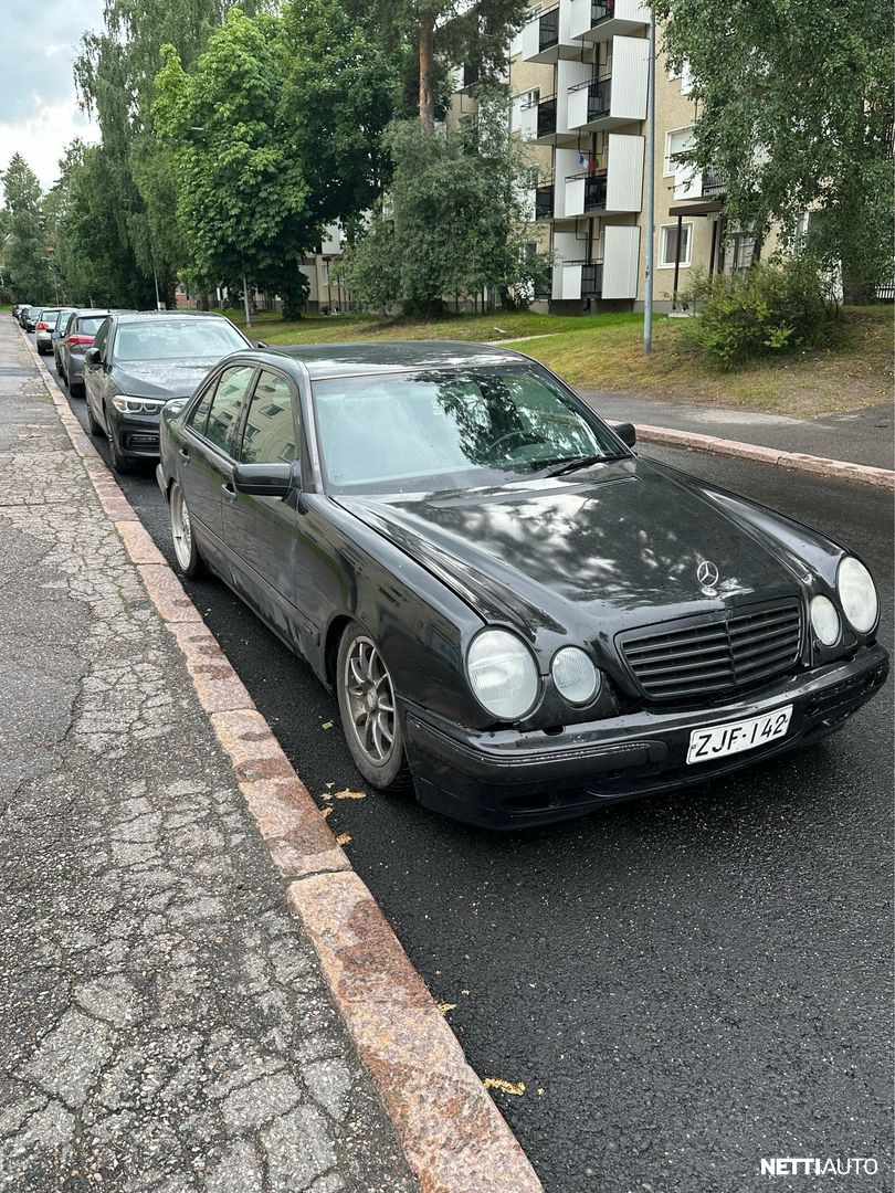 Mercedes-Benz E