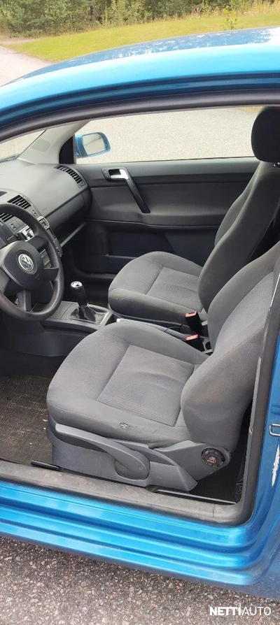 Volkswagen Polo 1,2 47kW Firstline 3d 2003, kuva 2/9