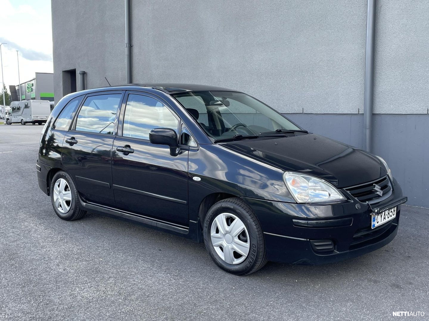 Suzuki Liana