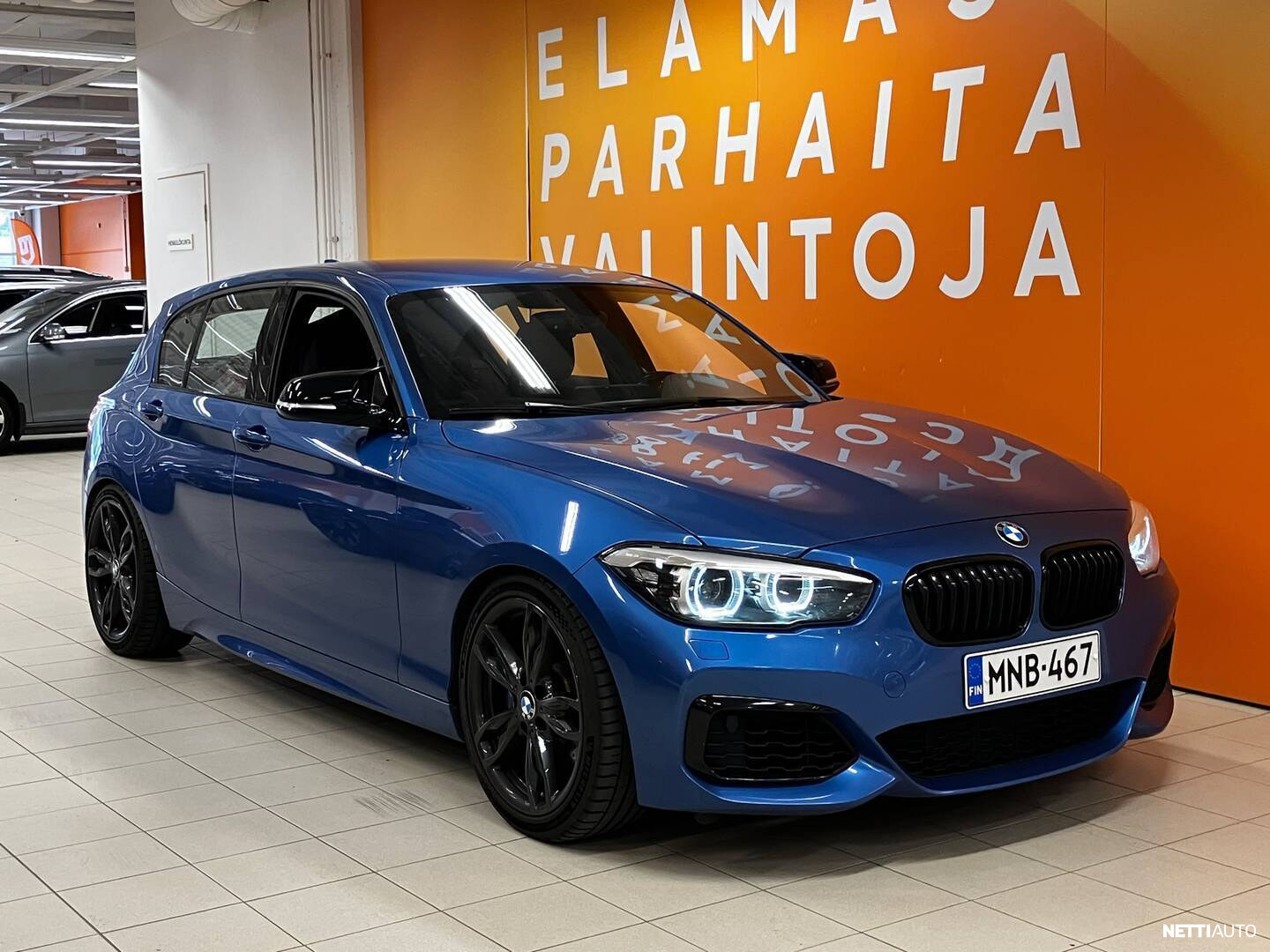 BMW M140i