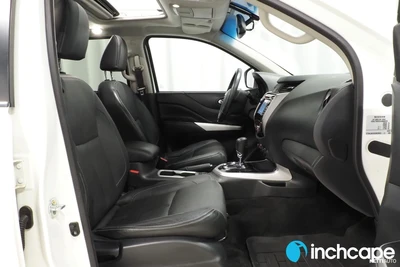 Nissan Navara 2017, photo 6/19