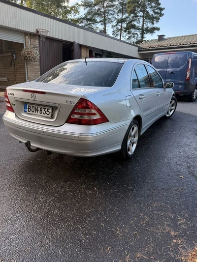 Mercedes-Benz C CDI 2006, kuva 4/13