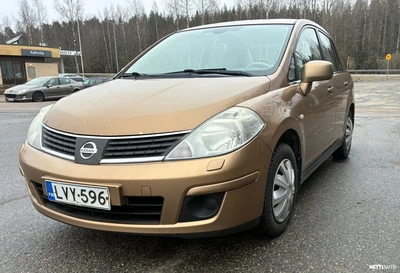 Nissan Tiida 1,6 Acenta 5MT 4-ov. 2007, photo 1/13