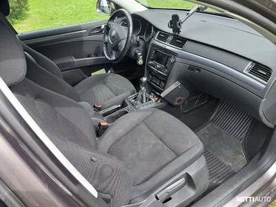 Skoda Superb 2013, kuva 3/6