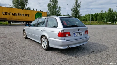 BMW 530 530i Touring 2003, kuva 4/24