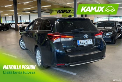 Toyota Auris 2015, kuva 5/10