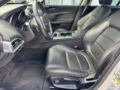 Jaguar XE 2016, kuva 7/21